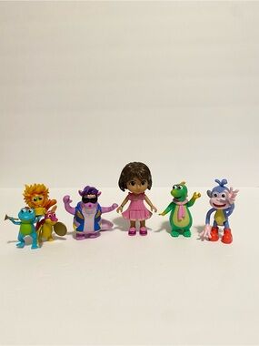 Dora + Friends Action Figure Lot Dora the Explorer Cake Topper Bundle Toys